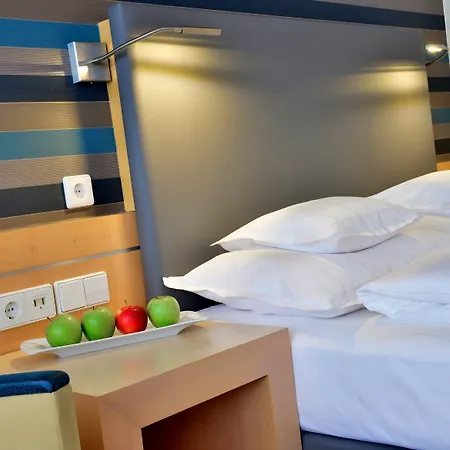 Western Premier Parkhotel Kronsberg 4*