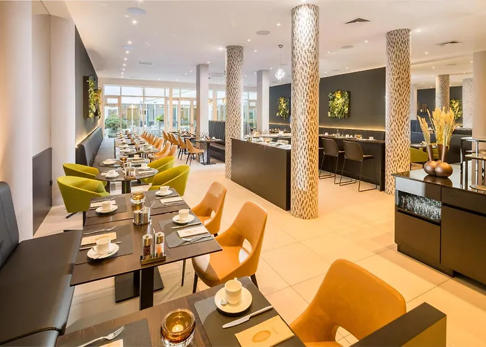 Отель Western Premier Parkhotel Kronsberg