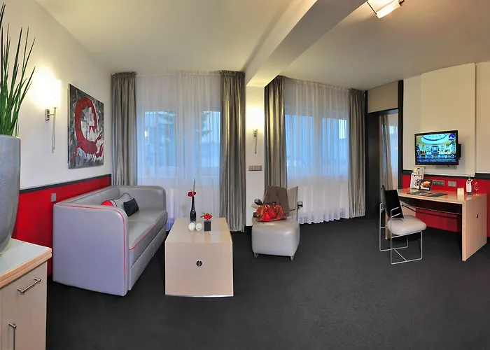 Отель Western Premier Parkhotel Kronsberg