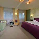 Western Premier Parkhotel Kronsberg 4*