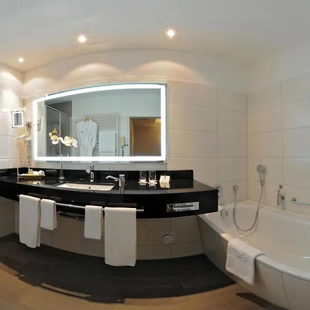 Western Premier Parkhotel Kronsberg Hotell 4*