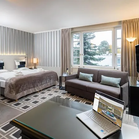 Hotell Western Premier Parkhotel Kronsberg 4*