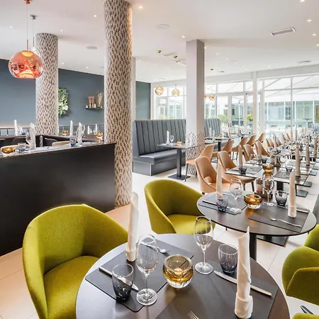 Hotel Western Premier Parkhotel Kronsberg 4*