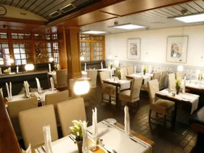 Hotell Western Premier Parkhotel Kronsberg 4*