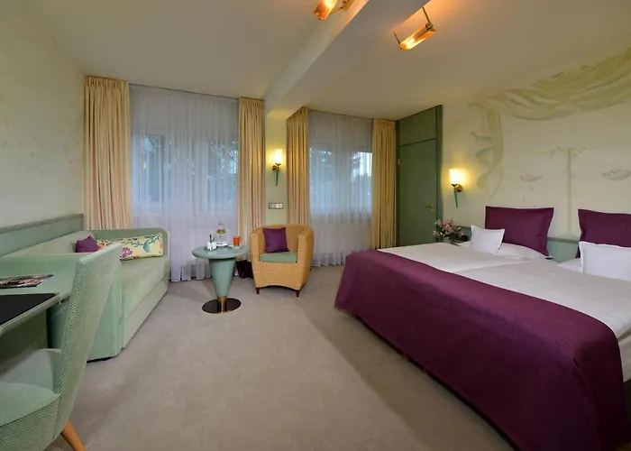 Western Premier Parkhotel Kronsberg 4*