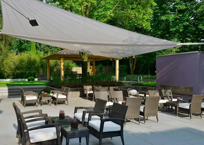Western Premier Parkhotel Kronsberg Otel 4*