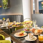 康斯柏格西佳高级公园酒店 酒店
