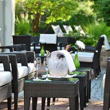 Szálloda Western Premier Parkhotel Kronsberg