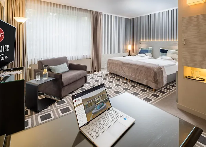 Western Premier Parkhotel Kronsberg 4*