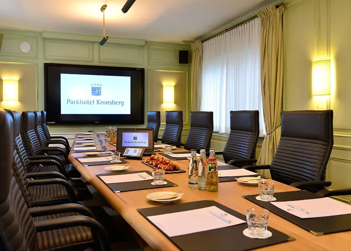 Western Premier Parkhotel Kronsberg 4*