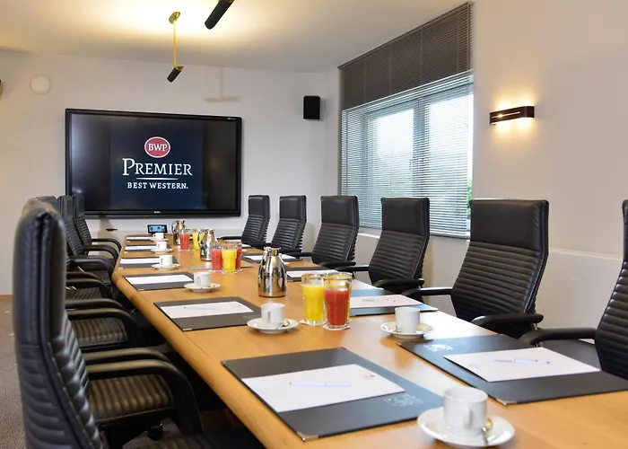 Western Premier Parkhotel Kronsberg 4*