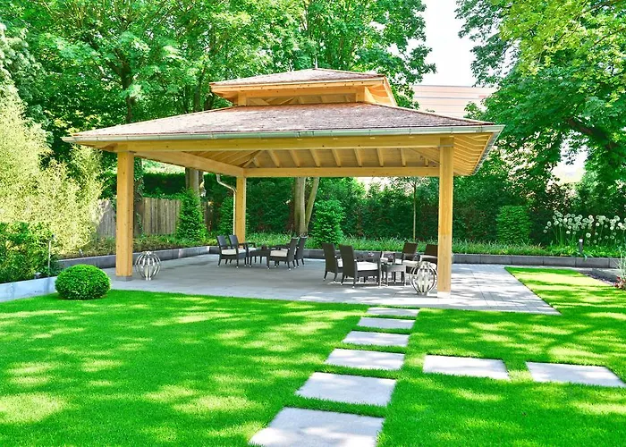 Отель Western Premier Parkhotel Kronsberg 4*